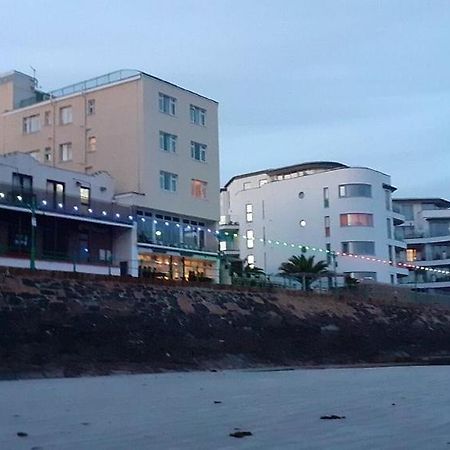 マリーナ メトロ ホテル Saint Helier Jersey エクステリア 写真
