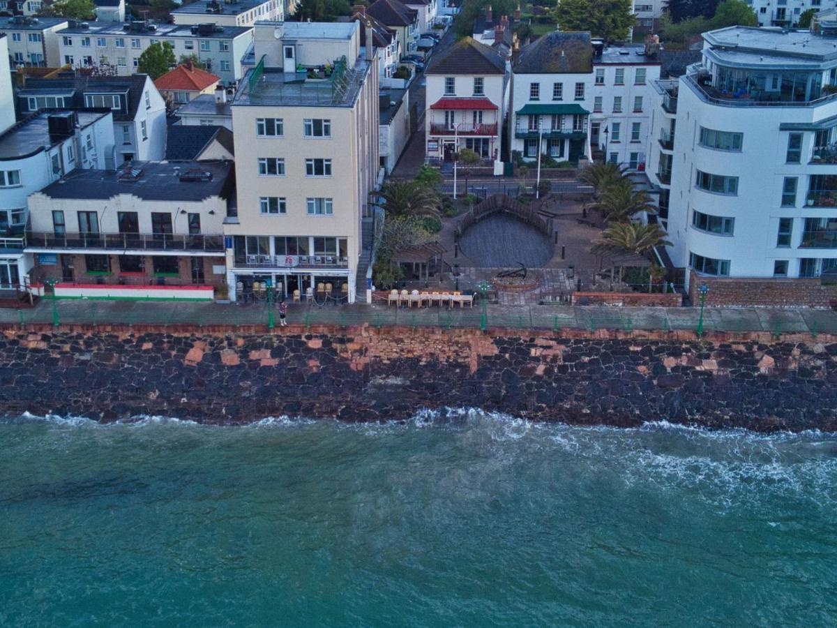 マリーナ メトロ ホテル Saint Helier Jersey エクステリア 写真
